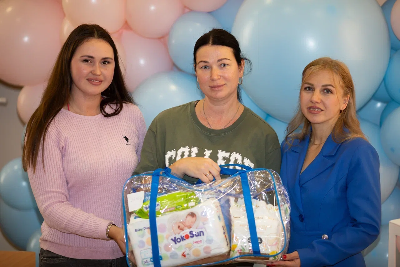 В Перинатальном центре поздравили будущих мам с Днём беременных