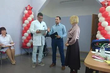 В Советской больнице провели конкурсы медицинских сестер и администраторов call-центров В Советской больнице провели конкурсы медицинских сестер и администраторов call-центров