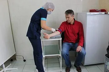  С начала года медицинские профосмотры и диспансеризацию прошло около девяноста тысяч жителей области