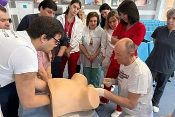 Команда Перинатального центра провела обучающие семинары для врачей и акушерок ДНР Команда Перинатального центра провела обучающие семинары для врачей и акушерок ДНР